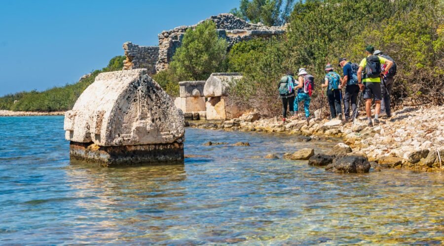 trekking lycian way coast in turkey